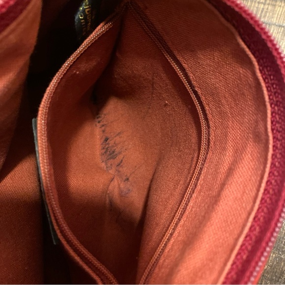 VINTAGE 1983 Liz Claiborne Red Leather Crossbody Bag and Matching Wallet - Picture 11 of 16